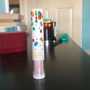 Arbonne Makeup - Arbonne Blossoming Beauty Sparkling Body Powder Arbonne Makeup - Arbonne Blossoming Beauty Sparkling Body Powder